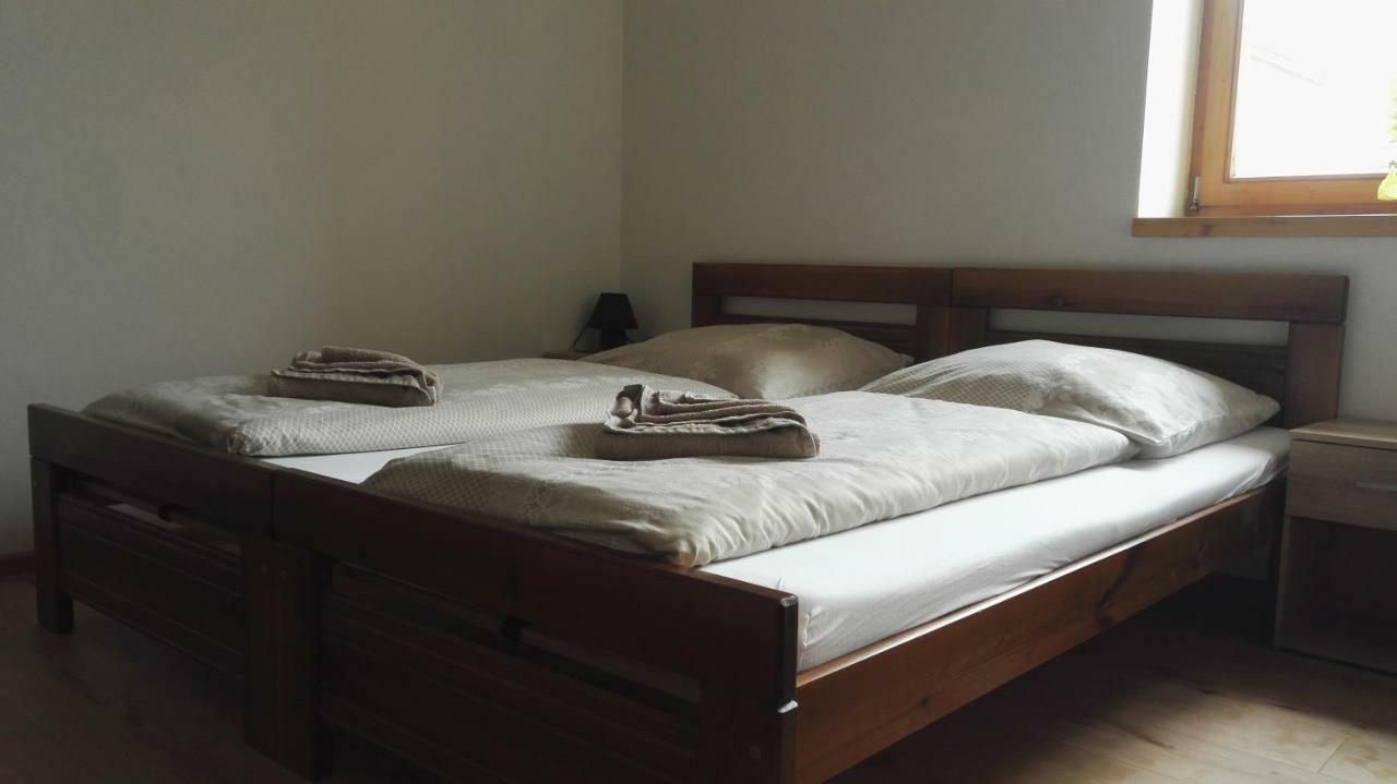 Ubytovani V Soukromi Opolany U Podebrad Buitenkant foto