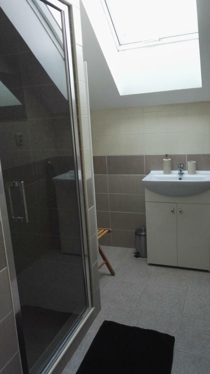 Ubytovani V Soukromi Opolany U Podebrad Buitenkant foto