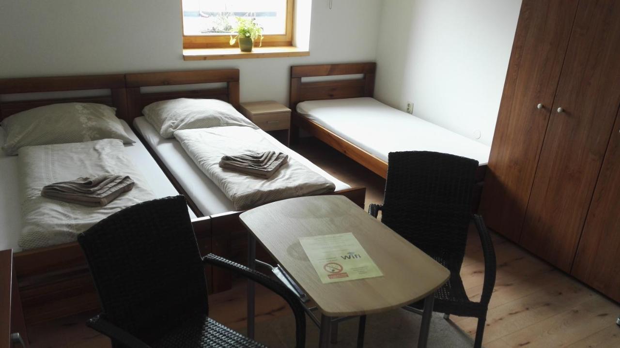Ubytovani V Soukromi Opolany U Podebrad Buitenkant foto